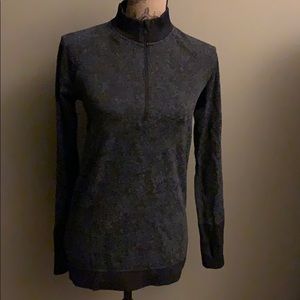 Lululemon zip up pullover. Size 8